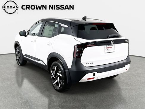 New 2026 Nissan Kicks SV image 7