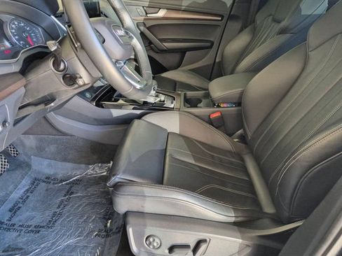 Certified 2024 Audi Q5 2.0T Premium AWD/4WD image 9