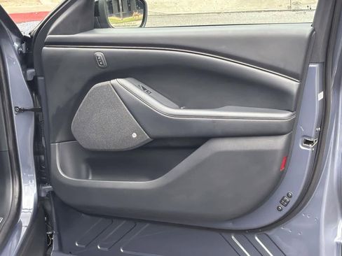 Used 2021 Ford Mustang Mach-E Premium image 29