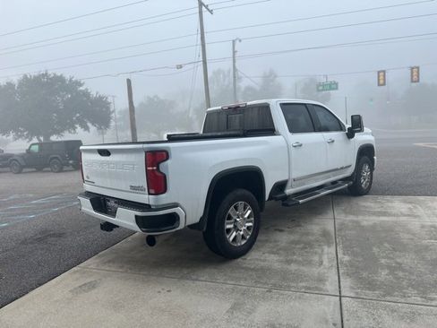 Used 2025 Chevrolet Silverado 2500 High Country w/ Technology Package image 7