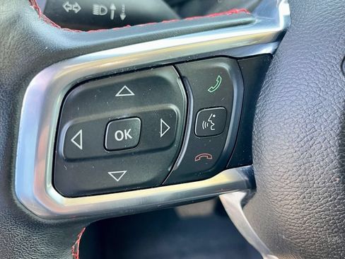Used 2021 Jeep Wrangler Unlimited Rubicon w/ Cold Weather Group AWD/4WD image 13
