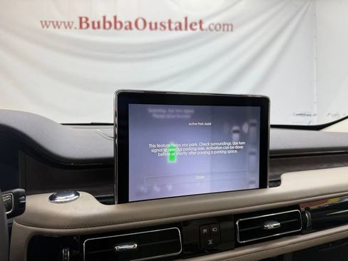 Used 2022 Lincoln Aviator Reserve w/ Equipment Group 201A image 13