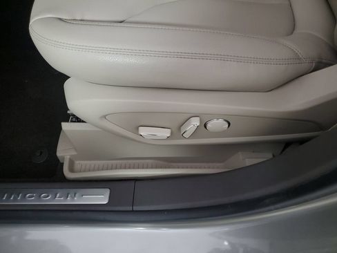 Certified 2023 Lincoln Nautilus AWD image 22