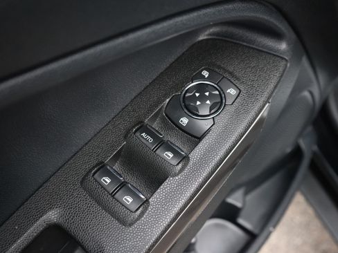 Used 2020 Ford EcoSport SE FWD image 23