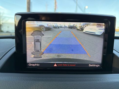 Used 2018 Audi Q3 2.0T Premium Plus w/ Premium Plus Package image 22