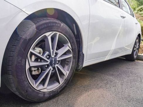 Certified 2023 Kia Forte LXS w/ LXS Technology Package image 7