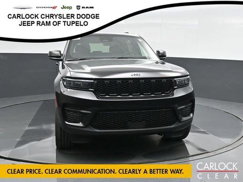 New 2025 Jeep Grand Cherokee Altitude image 5
