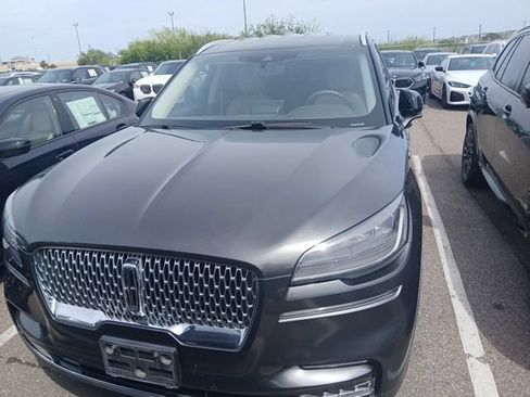 Used 2020 Lincoln Aviator Reserve w/ Elements Package Plus RWD image 2