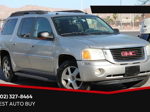 Used 2005 GMC Envoy XL SLT RWD image 1