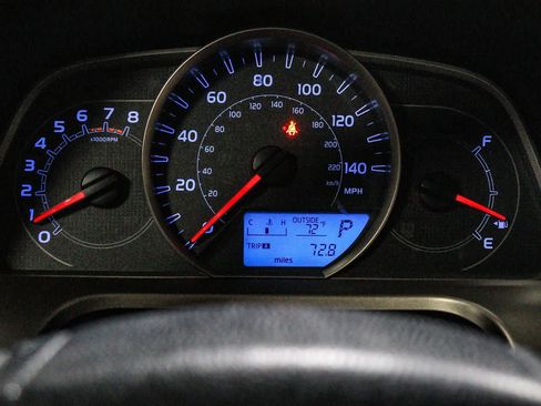 Used 2013 Toyota RAV4 LE FWD image 24