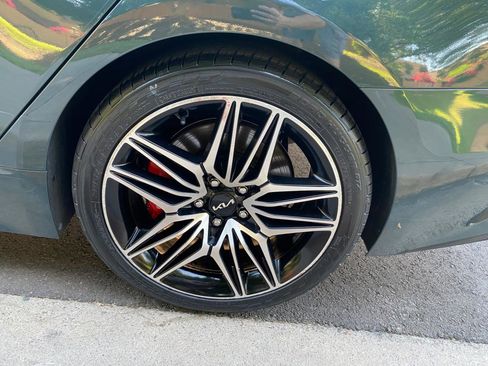 Used 2022 Kia Stinger GT1 RWD image 22