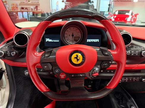Used 2021 Ferrari F8 Tributo RWD image 35