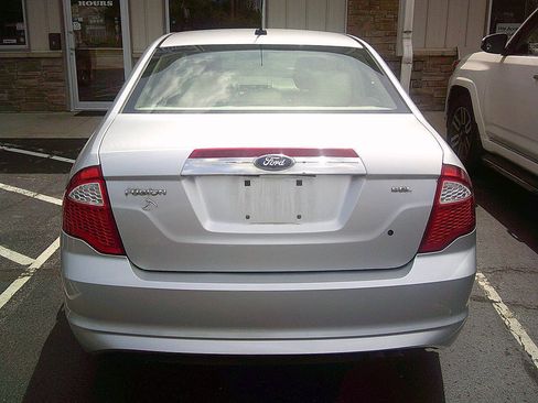 Used 2012 Ford Fusion SEL FWD image 4