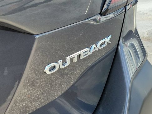 Used 2025 Subaru Outback Premium AWD/4WD image 6
