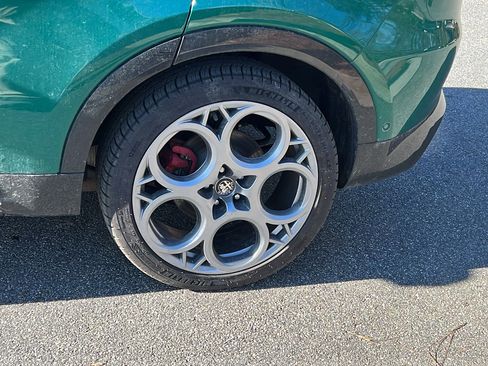 Used 2024 Alfa Romeo Tonale Veloce image 12