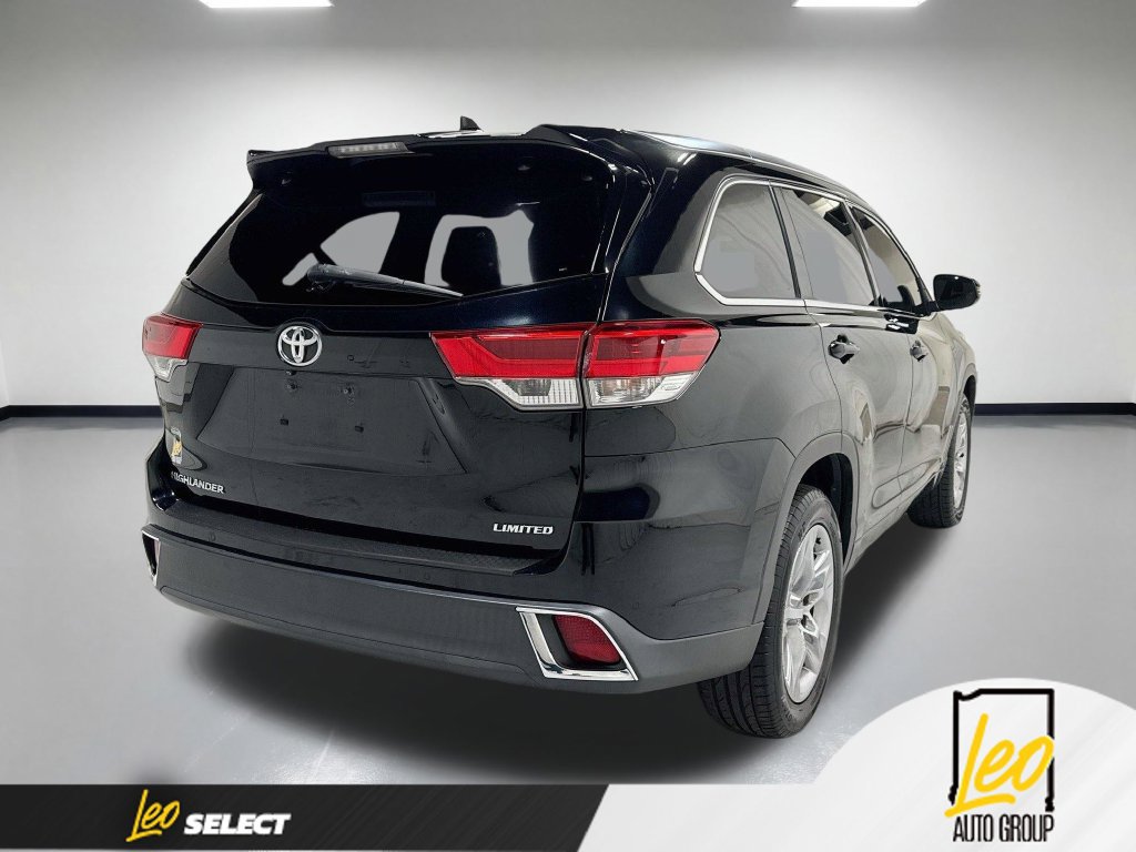 Used 2018 Toyota Highlander Limited w/ Carpet Mat Package (TMS) FWD image 8