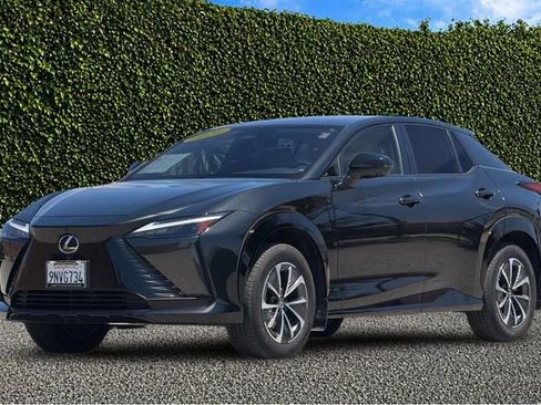 Used 2024 Lexus RZ 300e Premium w/ Accessory Package (Z1) FWD image 8