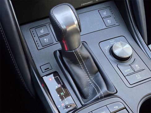 Used 2022 Lexus IS 350 F Sport image 22