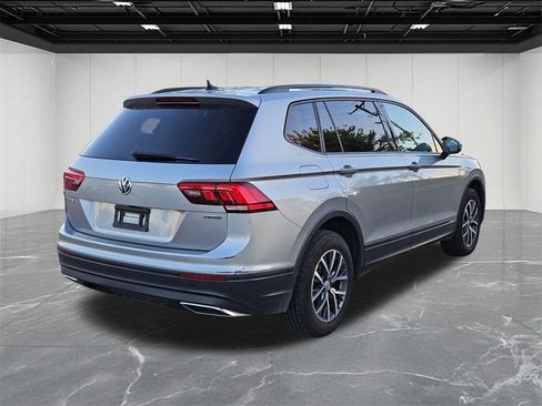 Used 2021 Volkswagen Tiguan S image 5