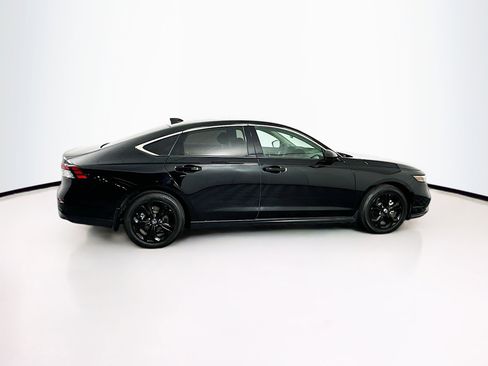Used 2023 Honda Accord EX image 10