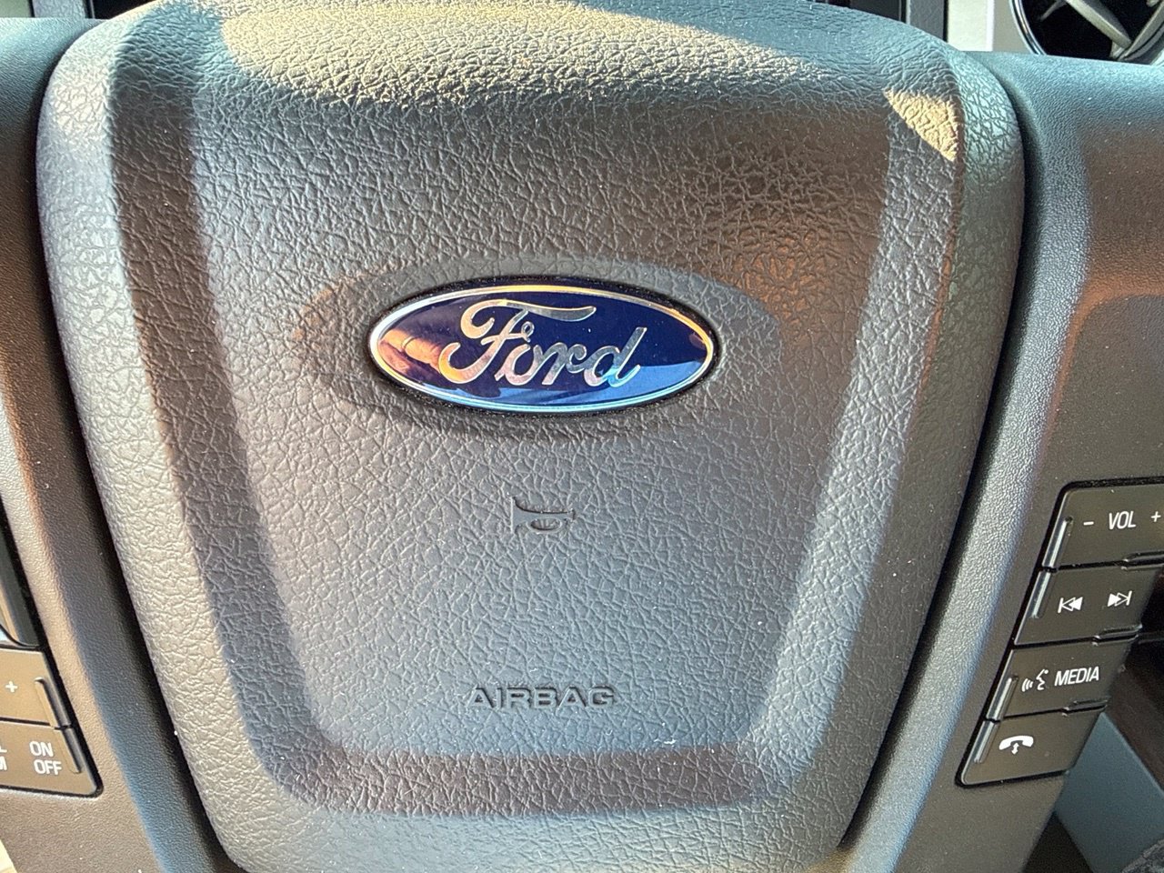 Used 2013 Ford F150 Lariat w/ Mid Equipment Group RWD image 27