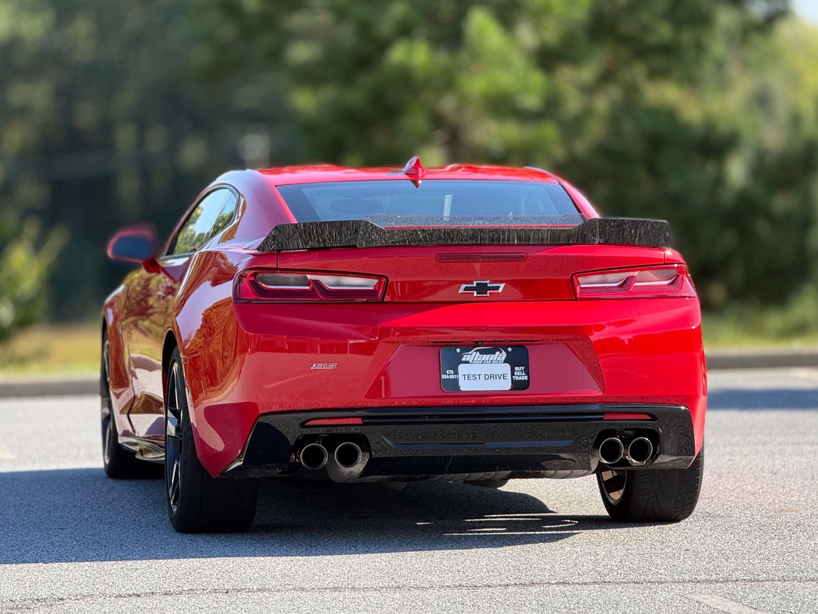 Used 2018 Chevrolet Camaro SS RWD image 5