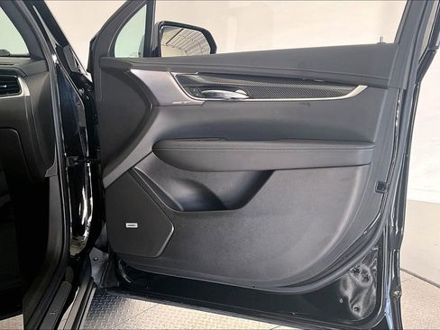 Used 2025 Cadillac XT6 Sport w/ Technology Package image 19
