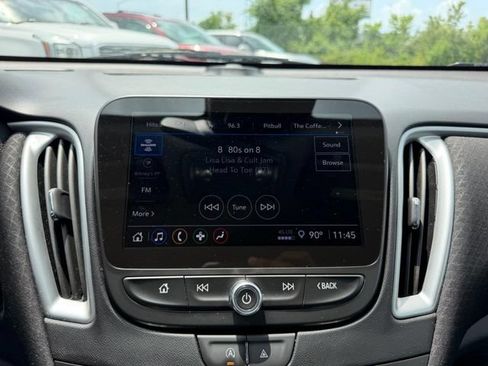 Used 2024 Chevrolet Malibu LT FWD image 11