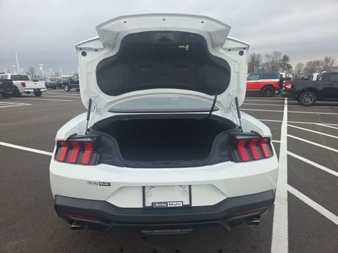Used 2025 Ford Mustang Premium RWD image 13