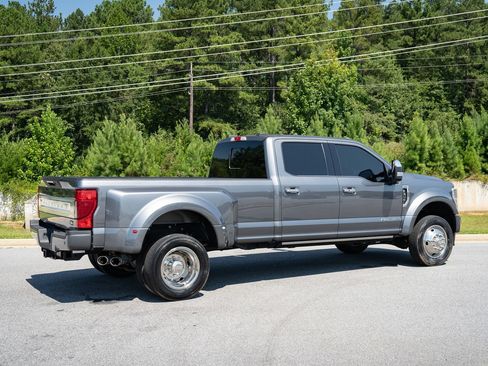 Used 2022 Ford F450 Platinum w/ FX4 Off-Road Package AWD/4WD image 23