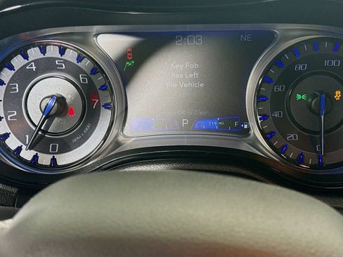 Used 2019 Chrysler 300 S RWD image 12