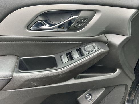 Certified 2023 Chevrolet Traverse LT image 23