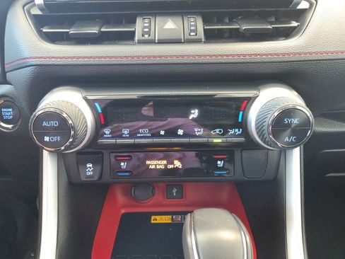 Certified 2022 Toyota RAV4 TRD Off-Road image 26