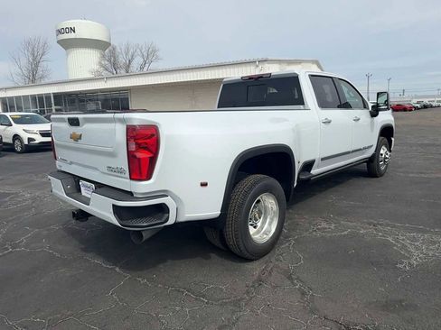 New 2026 Chevrolet Silverado 3500 High Country w/ High Country Premium Package AWD/4WD image 8