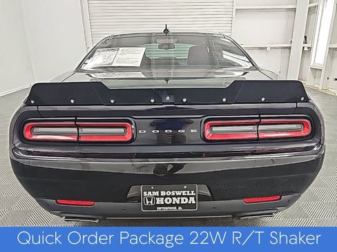 Used 2016 Dodge Challenger R/T image 8