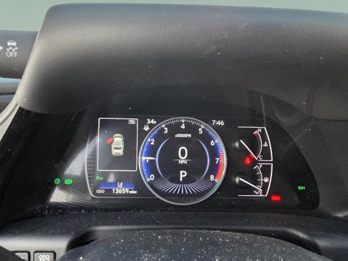 Used 2024 Lexus ES 350 w/ Premium Package image 13