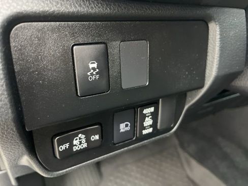 Used 2022 Toyota Tacoma TRD Sport image 14