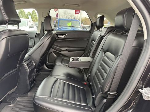 Certified 2024 Ford Edge SEL w/ Convenience Package image 9