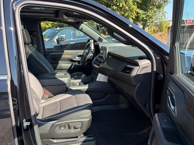 Used 2024 Chevrolet Tahoe Premier w/ Premium Package AWD/4WD image 27