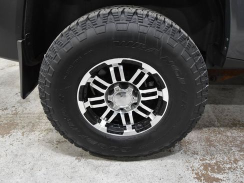 Used 2009 HUMMER H3 Luxury AWD/4WD image 42