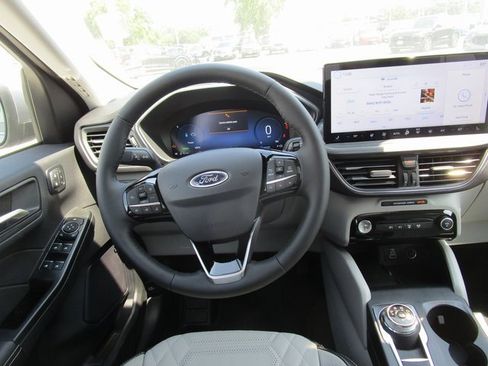 New 2024 Ford Escape SE w/ PHEV Premium Package image 22