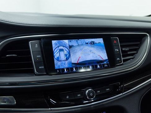 Used 2020 Buick Enclave Avenir w/ Avenir Technology Package image 18