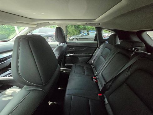 Used 2025 Nissan Murano SL AWD/4WD image 5