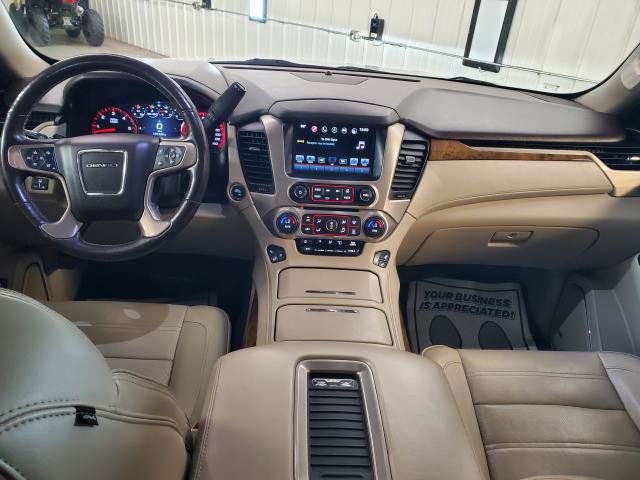 Used 2016 GMC Yukon Denali w/ Open Road Package AWD/4WD image 11