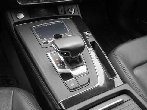 Used 2020 Audi Q5 2.0T Premium Plus image 29