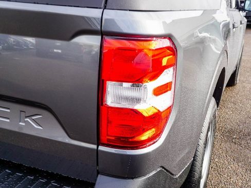 New 2025 Ford Maverick XL image 9