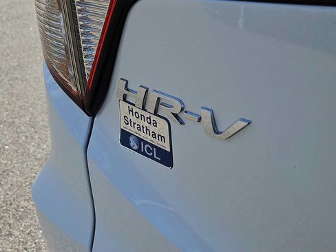 Certified 2021 Honda HR-V LX image 5