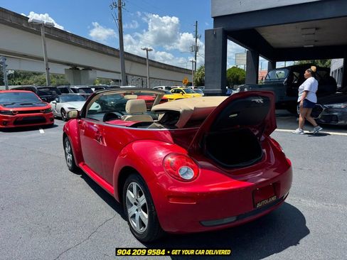Used 2006 Volkswagen Beetle Convertible w/ Package 1 FWD image 27
