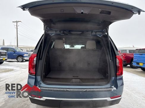 New 2026 GMC Yukon Elevation image 8