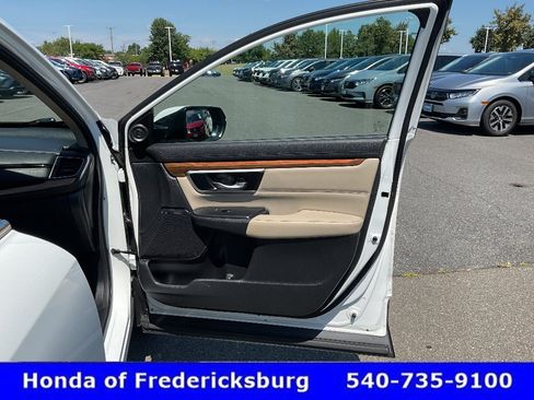 Certified 2019 Honda CR-V Touring image 17